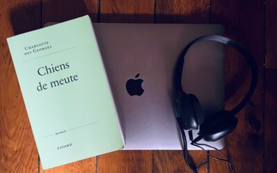 Chiens de meute de Charlotte Des Georges pour l’association Valentin Haüy